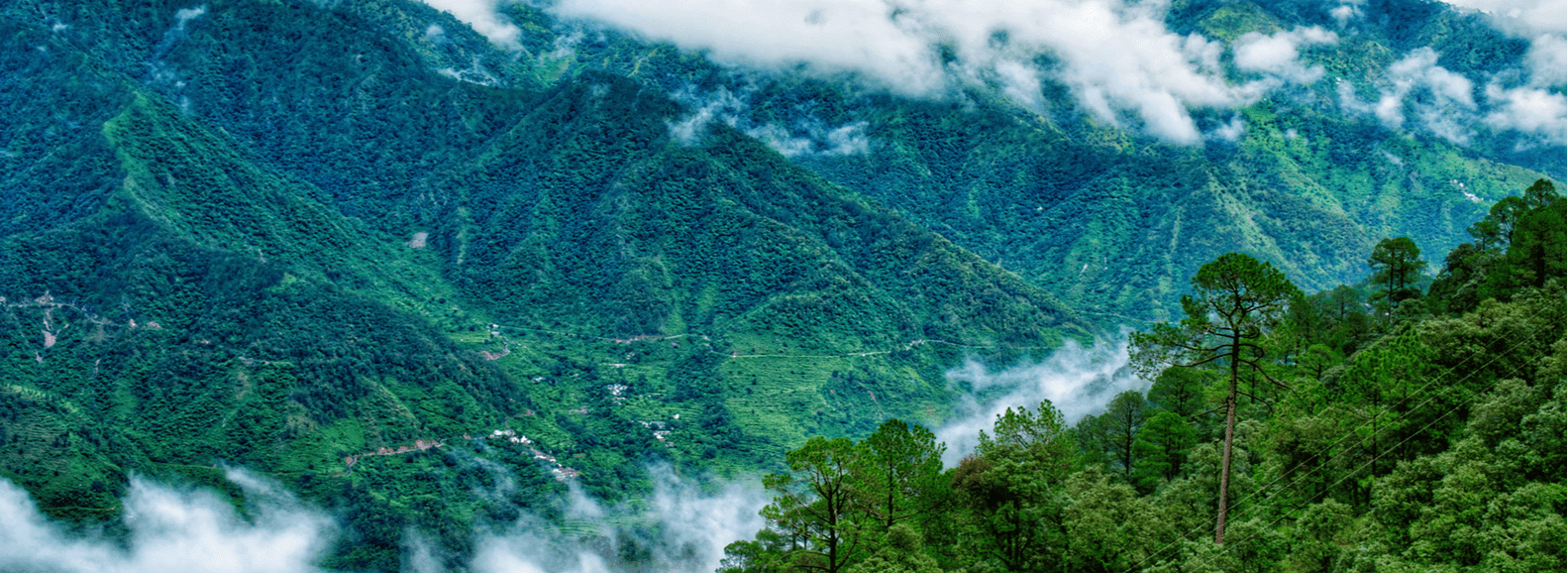 Lansdowne hillstation is one of the tourist places in uttarakhand with breathtaking hill views and green valley